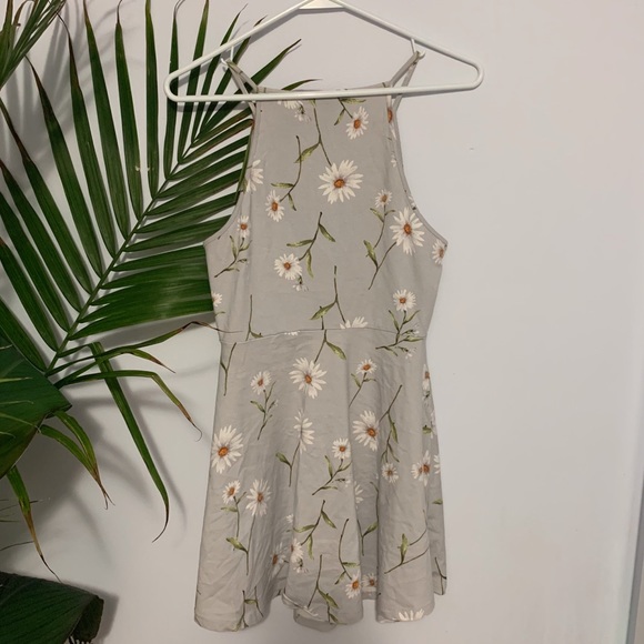 FOREVER21 HIGH-NECK DRESS - Picture 2 of 3